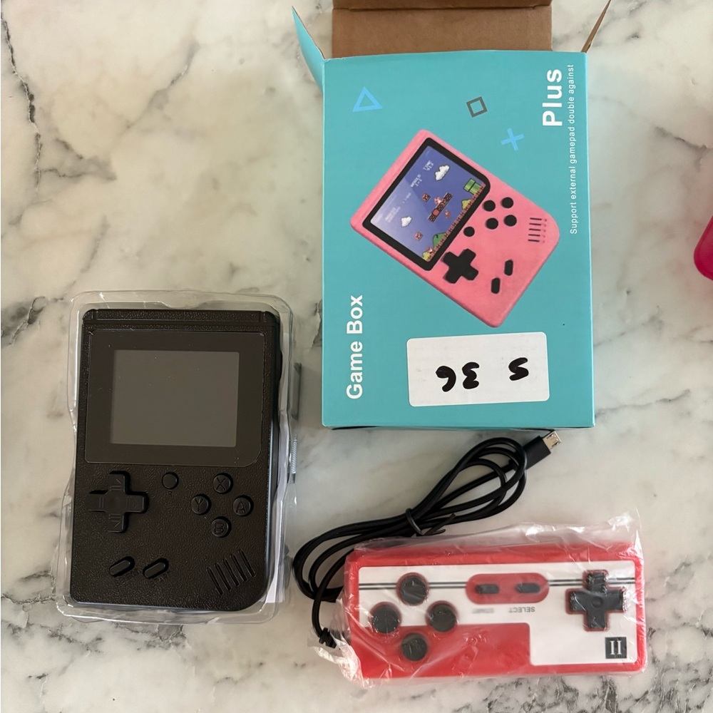 Handheld Gaming Console - Picture 2 of 6